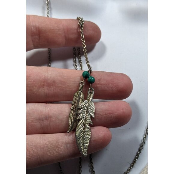 Bohemian Hippie Feather Charm Necklace Silver Tone With Faux Turquoise Accents - Picture 3 of 6